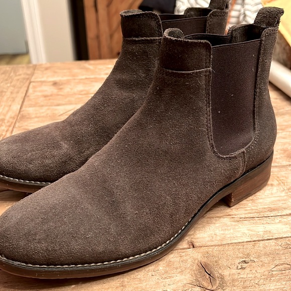 Fat Face Chelsea boots - Picture 2 of 4